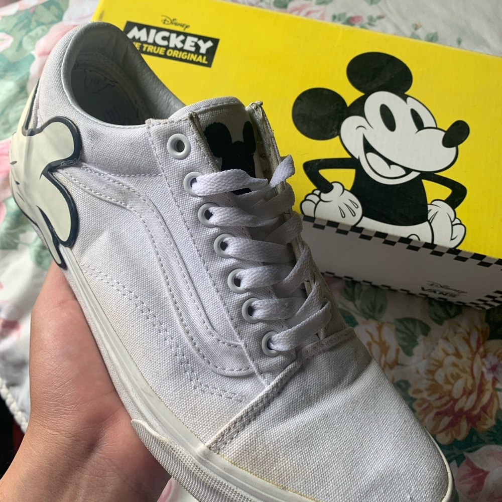 Disney vans old skool
